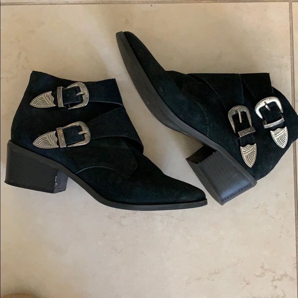 UO Booties - Picture 2 of 5